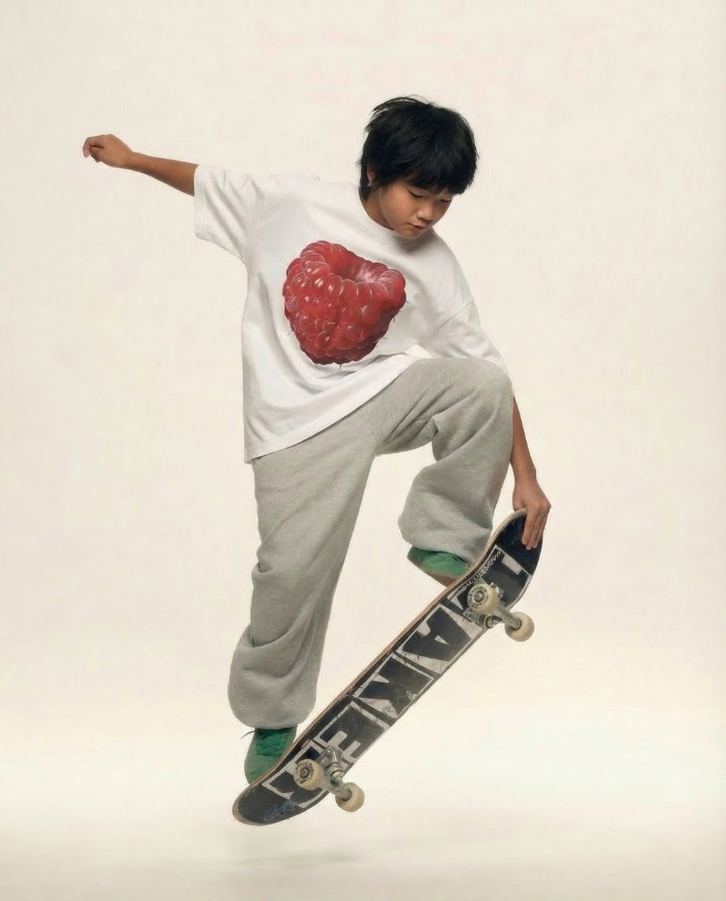 STAWBERRY CLUB TEE