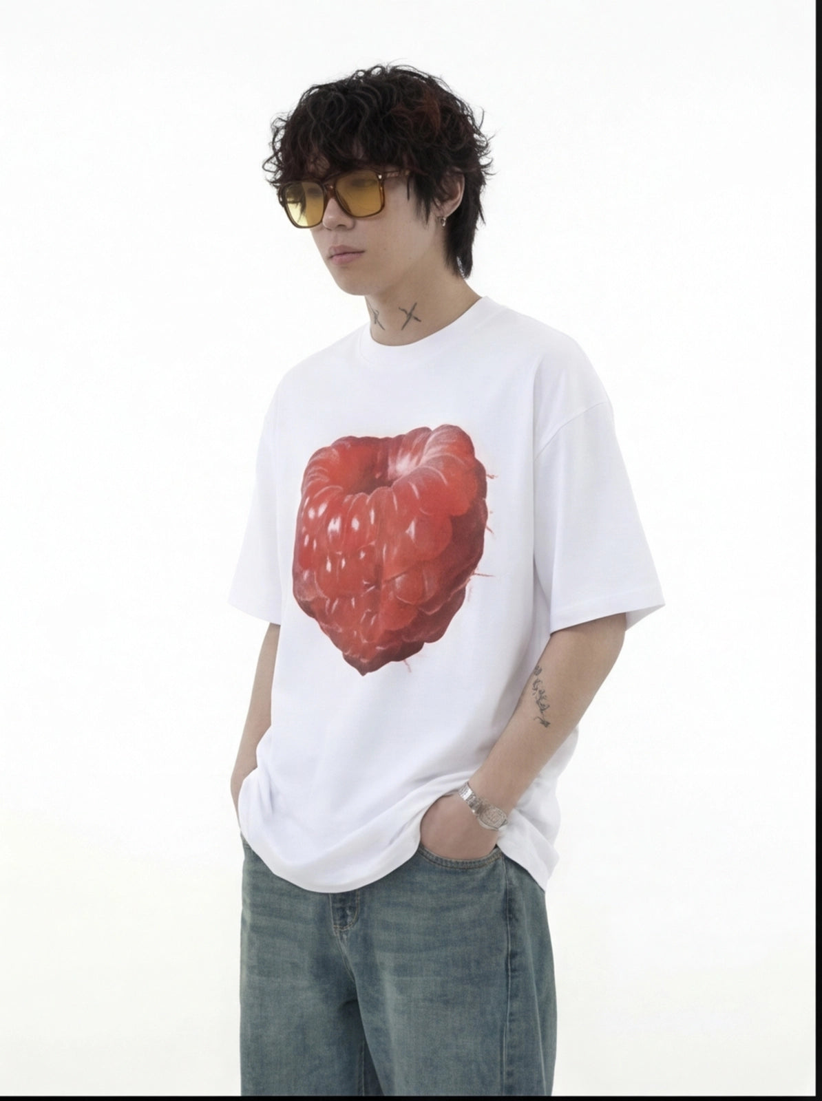 STAWBERRY CLUB TEE