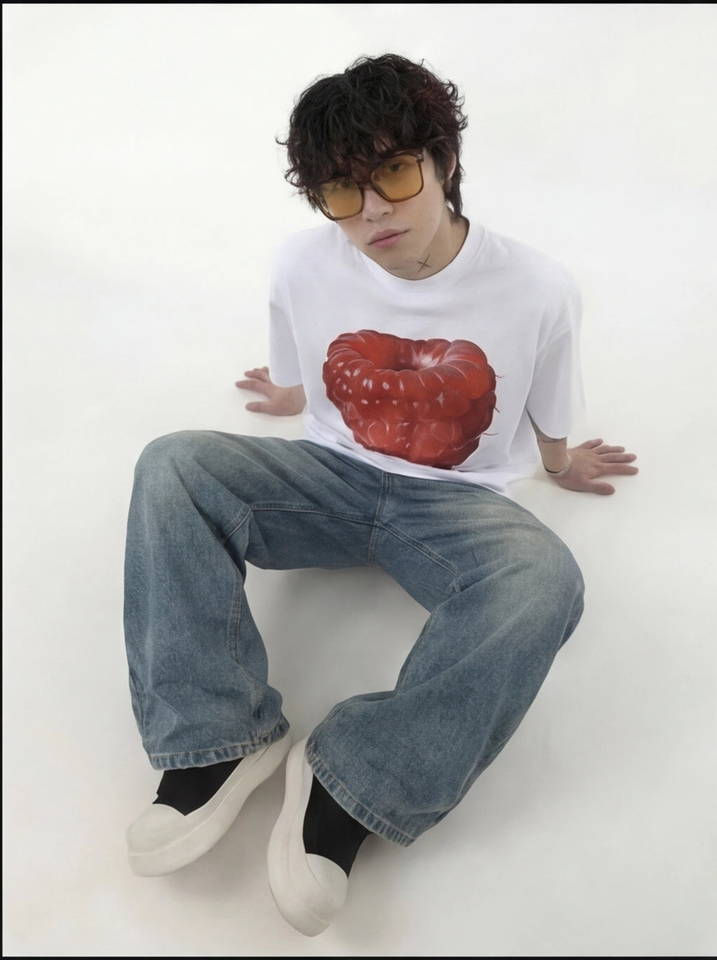 STAWBERRY CLUB TEE
